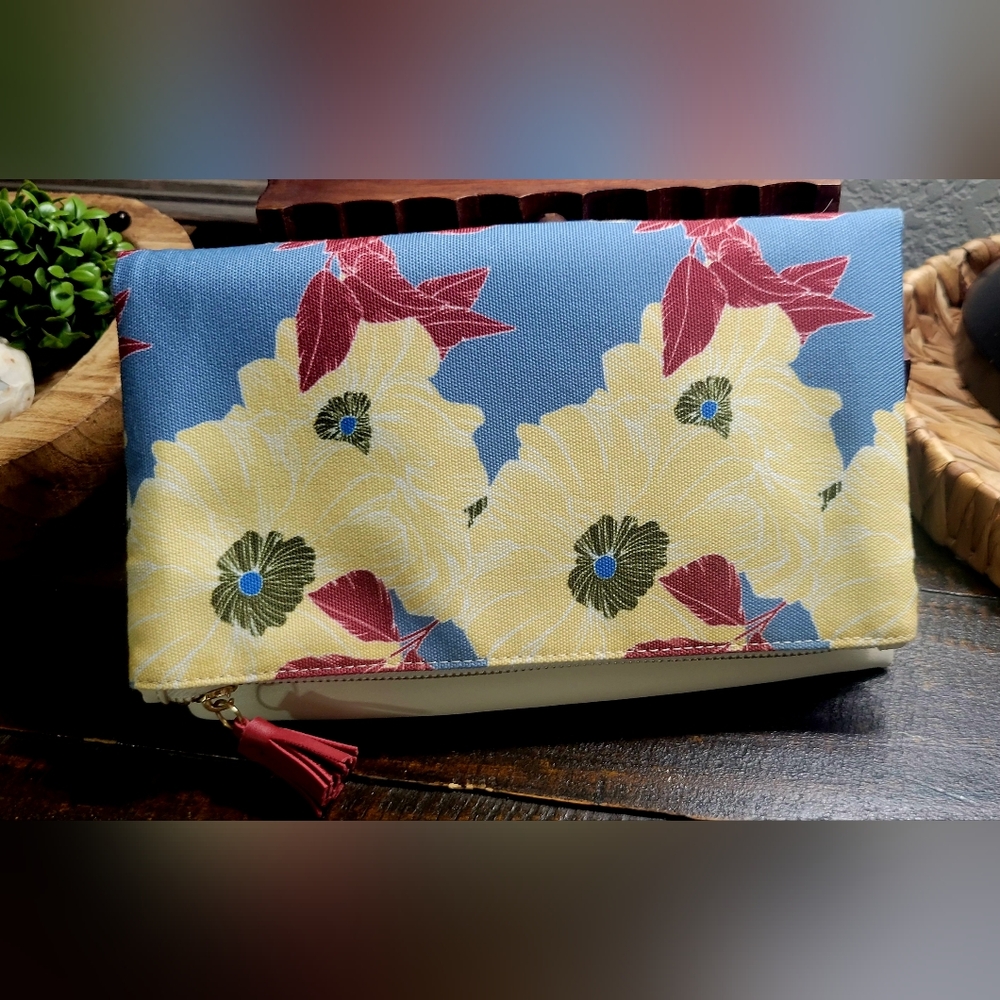 Rachel Pally ANTHROPOLOGY  Floral Canvas Clutch - Picture 4 of 14